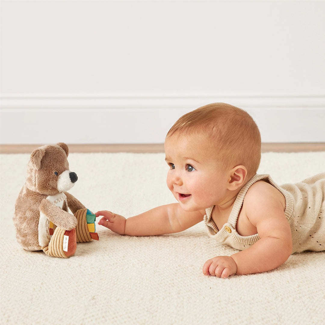 Itzy Bitzy Mirror™ Sensory Tummy Time Mirror