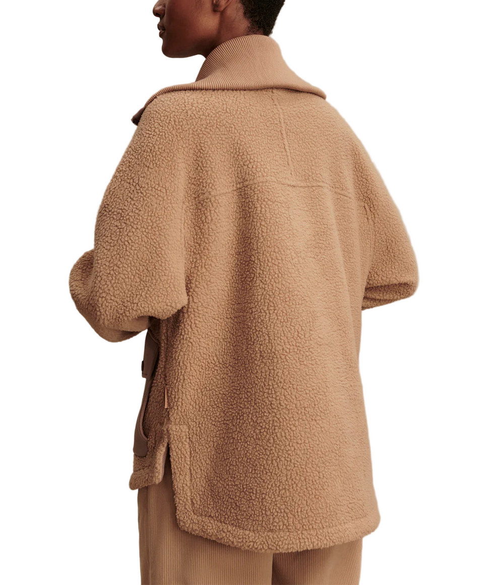 Layer up in the relaxed fit of our Eleanor fleece - super soft, textured, and perfect for fall.