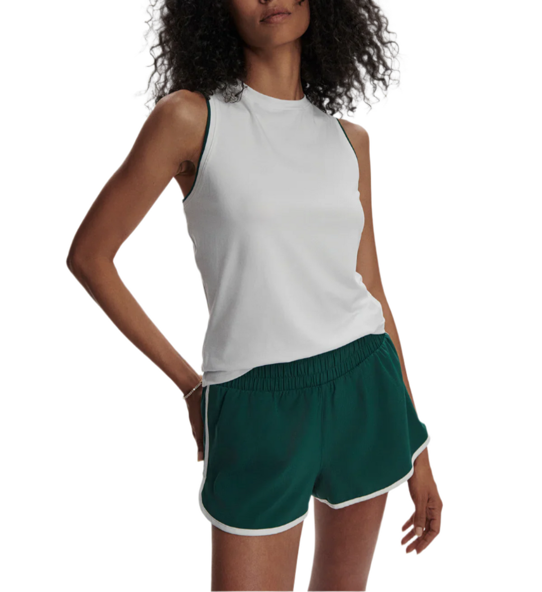 Made from our Soft Rib Jersey, the Fritton tank is your ultimate court-to-club essential. Featuring a tennis-inspired silhouette, it pairs effortlessly with our skorts for on-court elegance.