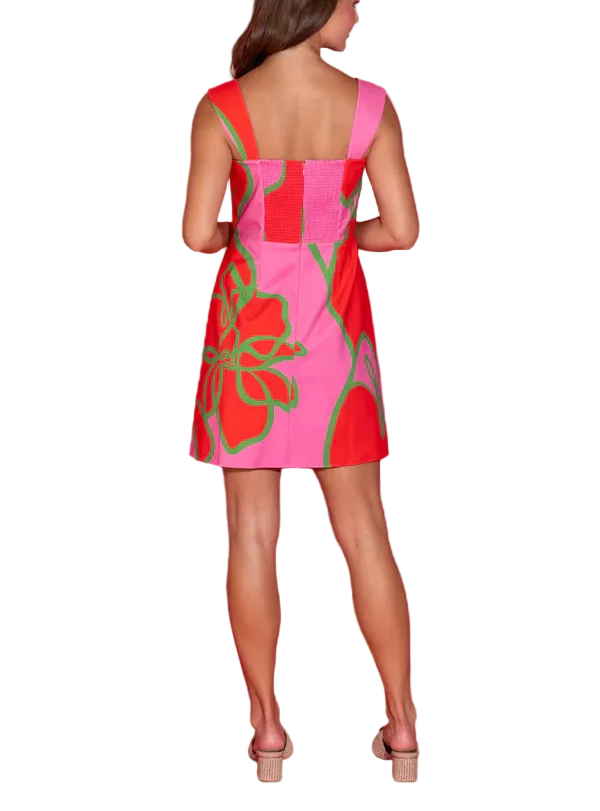 Turn heads in our Bobbi Dress, designed to flatter and move with you! Made from luxurious cotton spandex suiting, it offers comfortable stretch that hugs your shape while keeping its polished structure. Perfect for brunch or cocktail events, this statement piece brings all-day confidence to your wardrobe.

Fabric Content: 49% Poly, 47% Cotton, 4% Spandex
Fabric: Cotton Spandex Suiting
Machine wash cold. Tumble dry low.