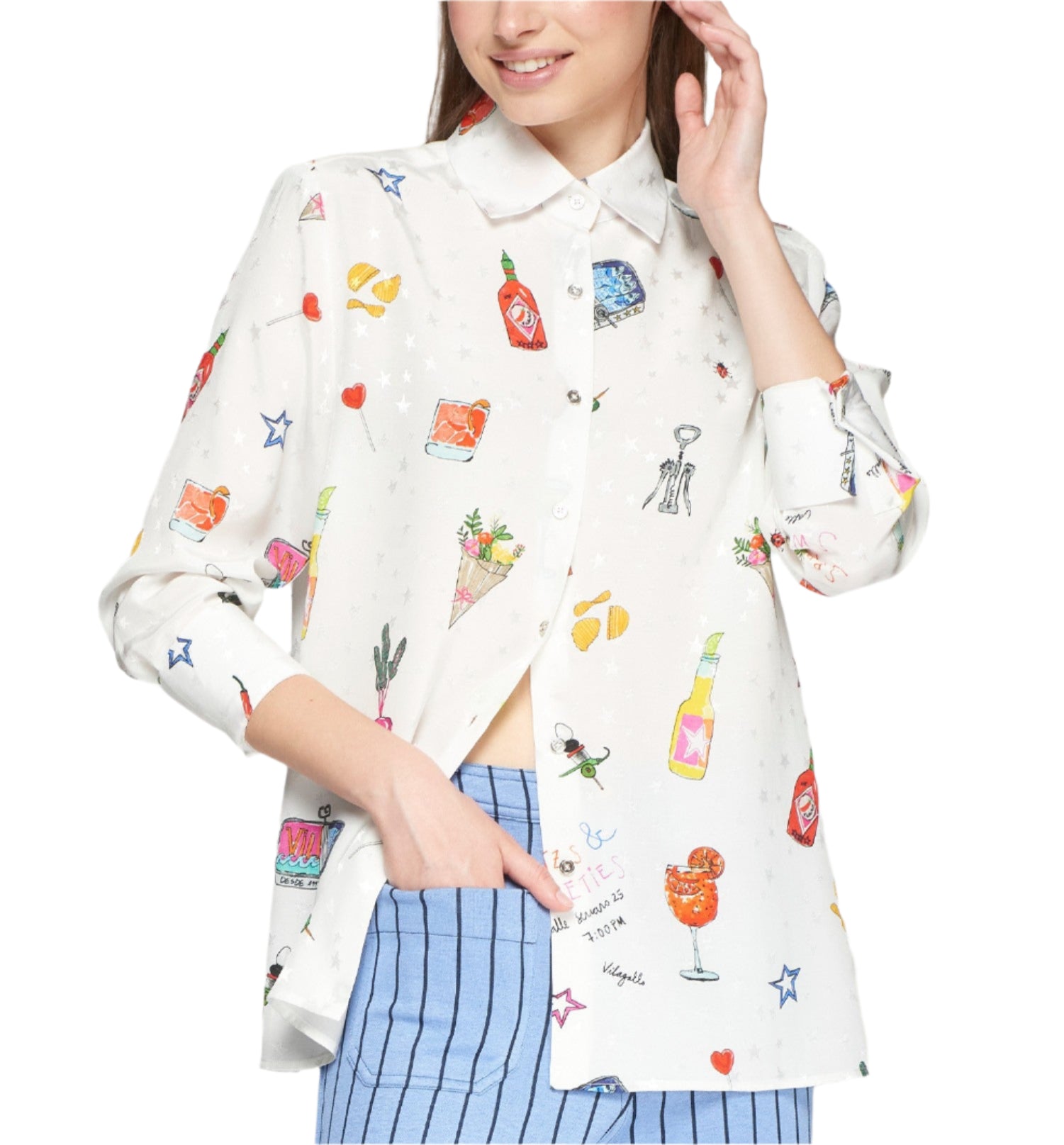 Flowing white shirt with jacquard stars and printed with exclusive Vilagallo snack patterns. Front fastening with metal shirt buttons. Long sleeves with cuffs