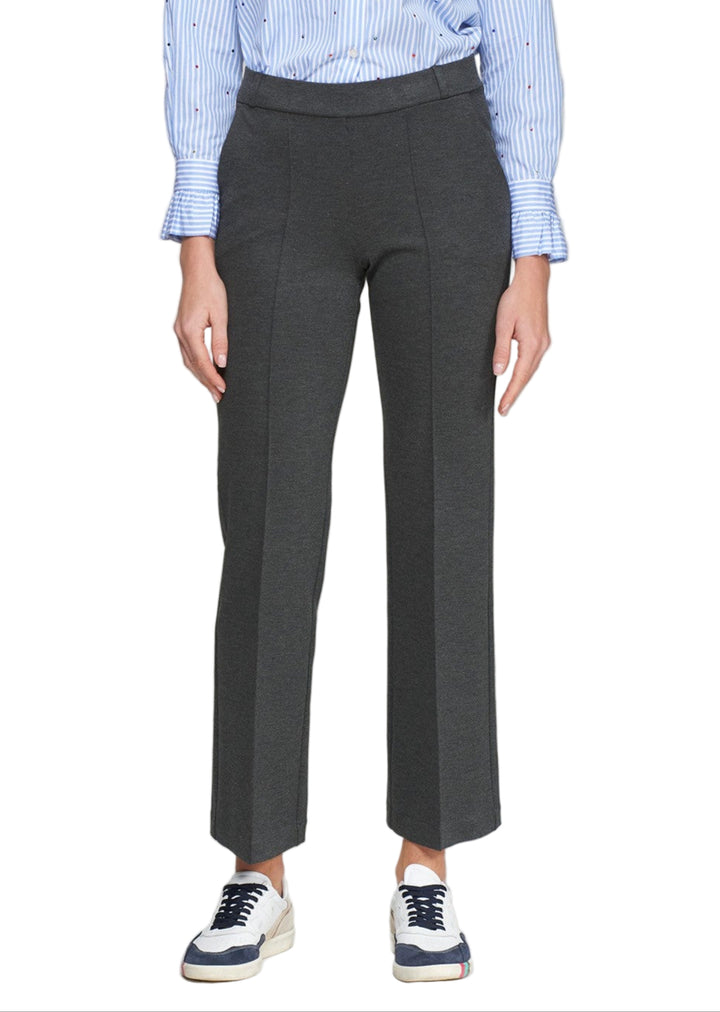 Straight-leg trousers in grey structured fabric. Designed with a clean waistband, front seams and side pockets. Ankle-length with a softly stretchy feel and fluid drape for a flattering fit. Ideal for comfort without compromising on structure.