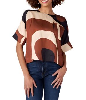 Doris Tee in Topography